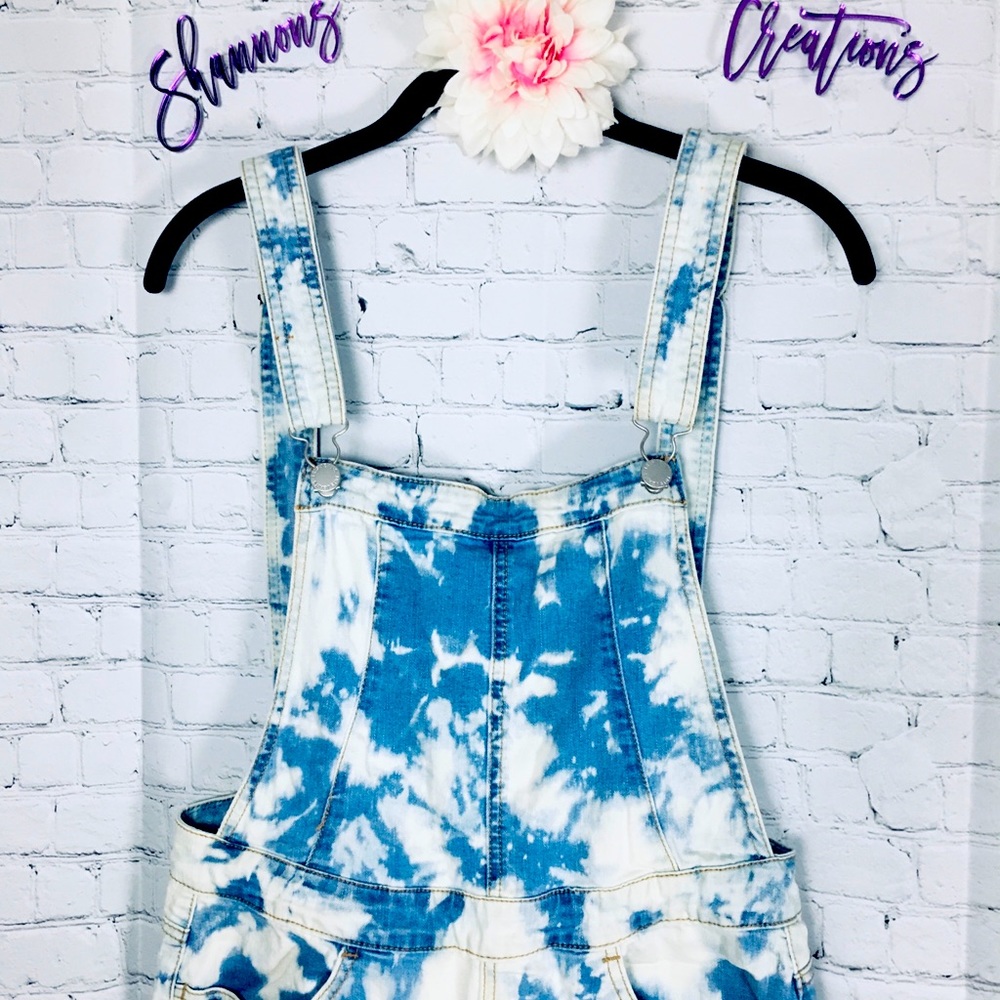 🍋 Slim Fit Bleached Denim Overalls 🍉